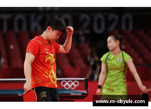 ab娱乐官网名场面！国乒孙颖莎收获新师父，国羽名将教她打球，其乐融融 - 副本
